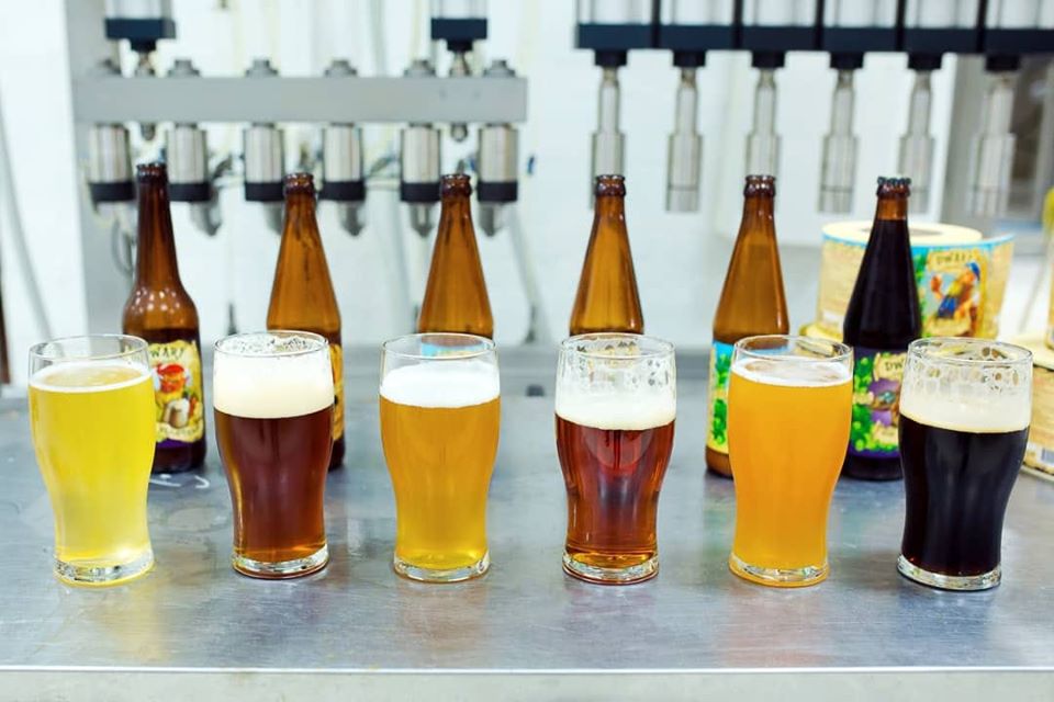 Equipos de envasado de cerveza en diferentes tipos