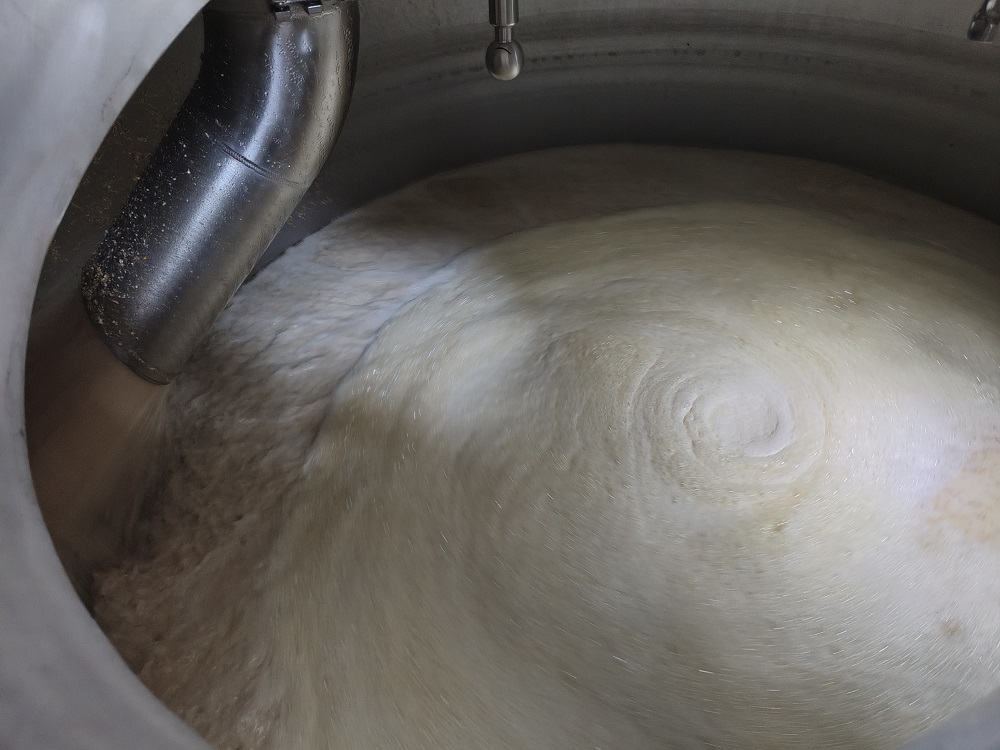 ¿Cómo elegir el mash tun adecuado para su cervecería?